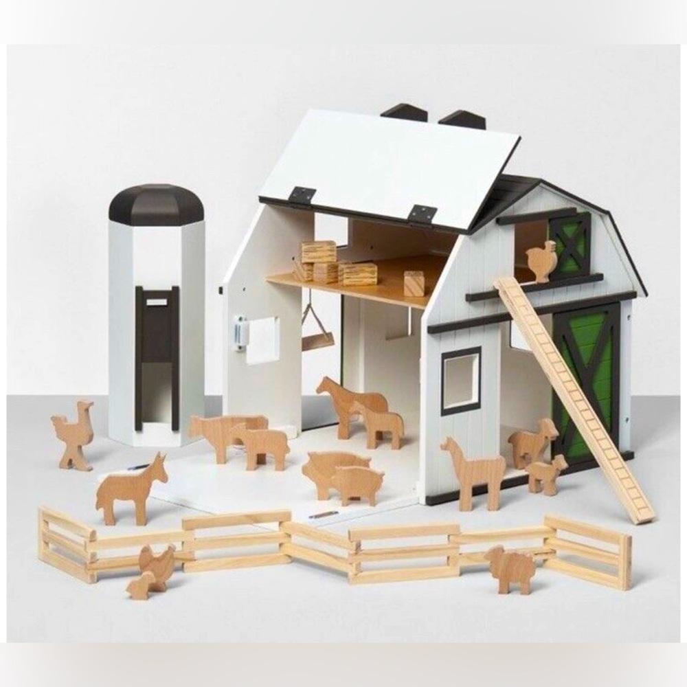 HEARTH & AND HAND WITH MAGNOLIA KIDS WOOD BARN FARM ANIMALS PLAY SET